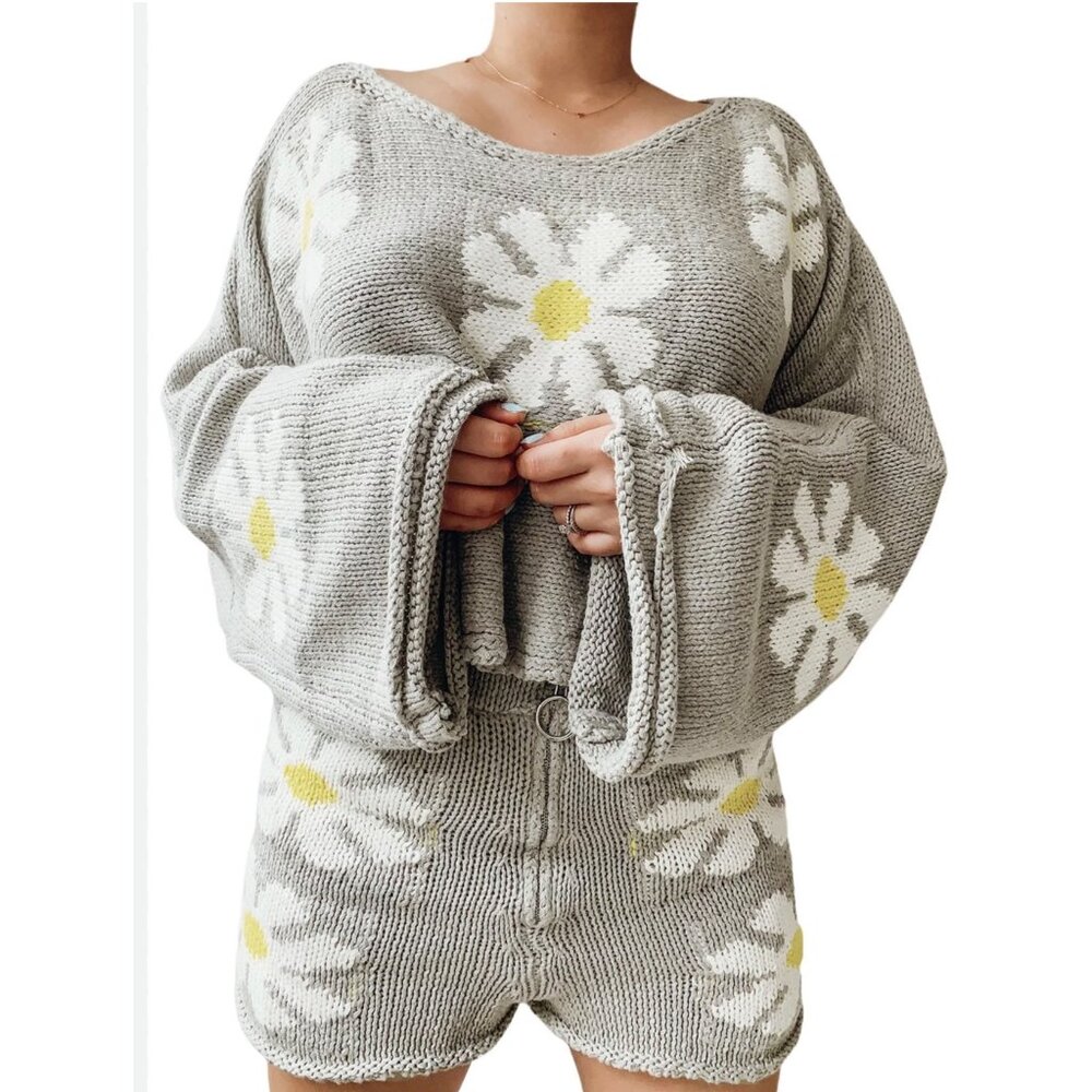 Storia Floral Knitted Shorts Women Large Gray High Rise Lined Boho Daisy floral - Picture 3 of 16